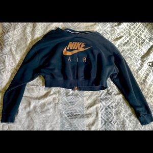 Nike crop sweatshirt